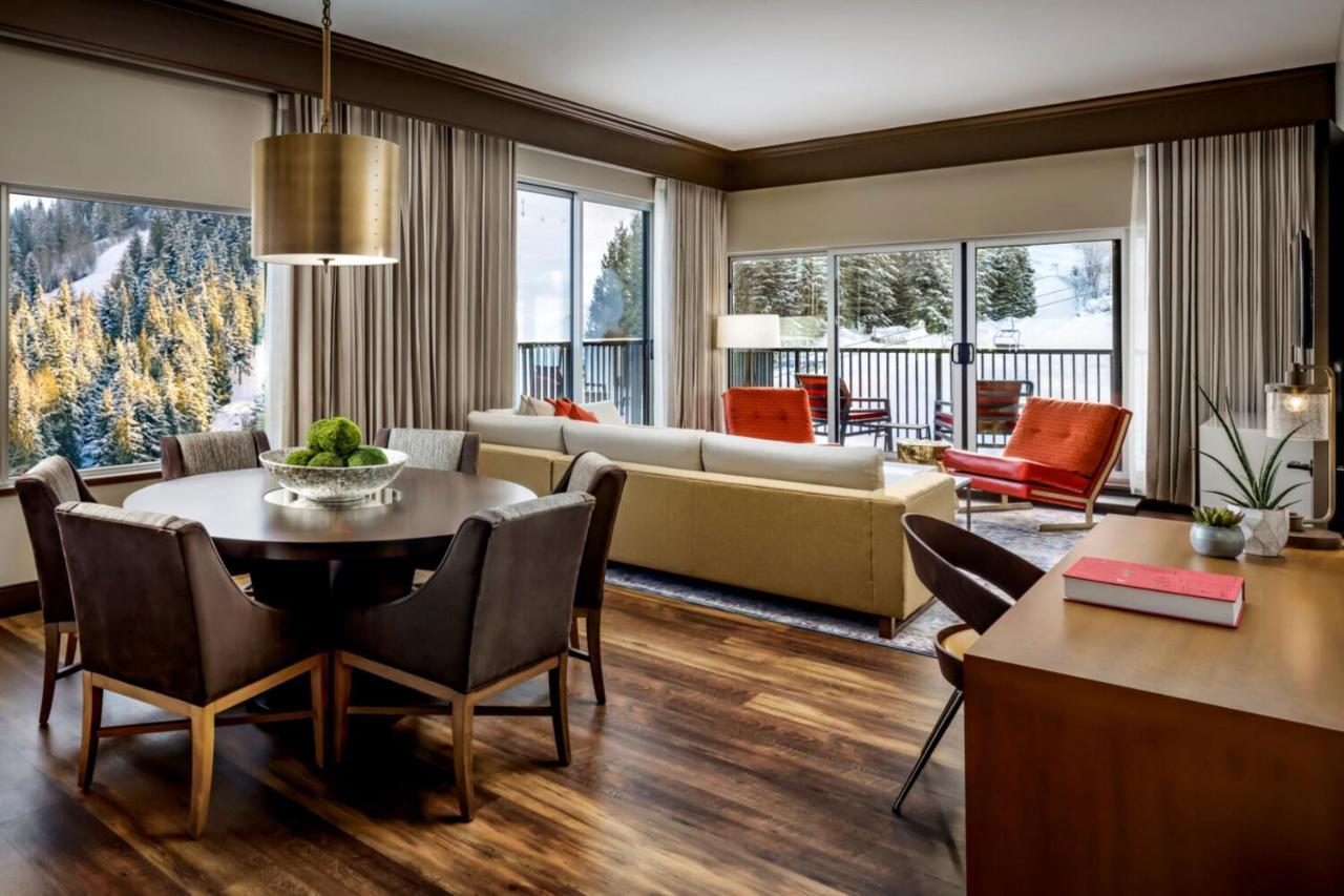 The Josie Hotel, Autograph Collection Rossland Buitenkant foto